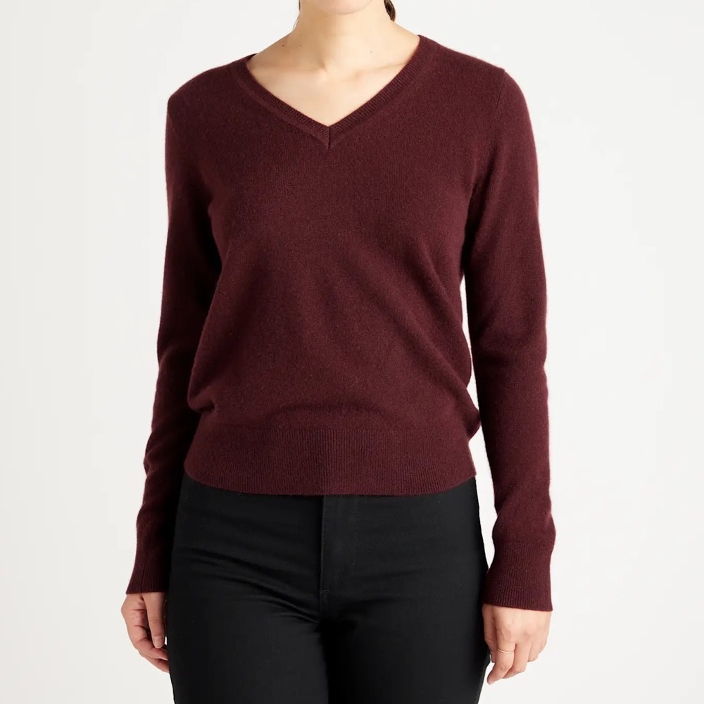 Quince Mongolian Cashmere V Neck Sweater - S burgundy